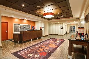 hampton inn and suites by hilton red deer