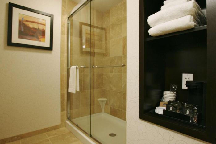 hampton inn and suites by hilton red deer