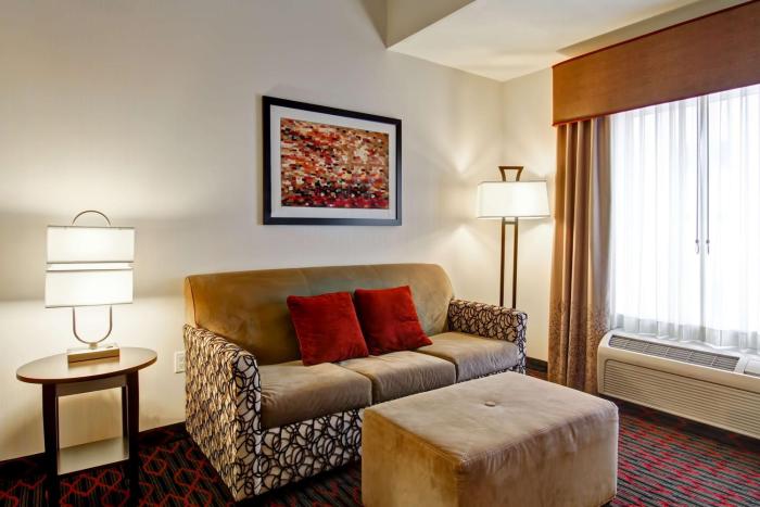 hampton inn and suites by hilton red deer