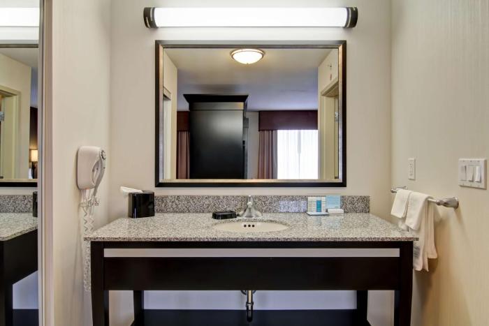 hampton inn and suites by hilton red deer