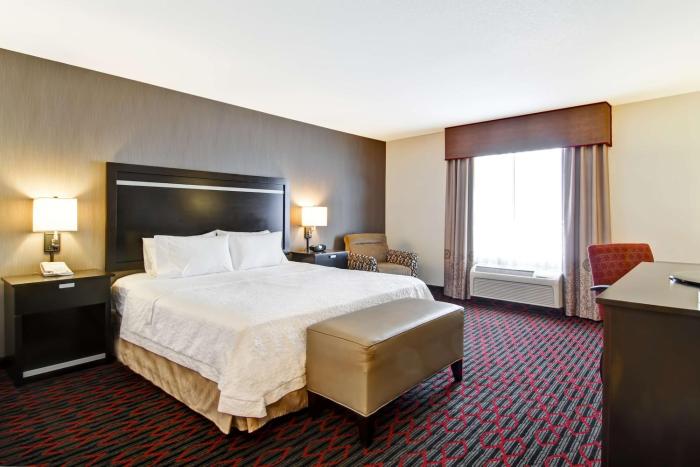 hampton inn and suites by hilton red deer
