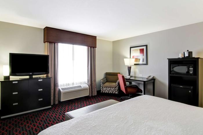 hampton inn and suites by hilton red deer