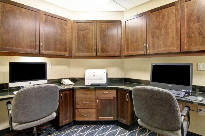 hampton inn and suites by hilton red deer