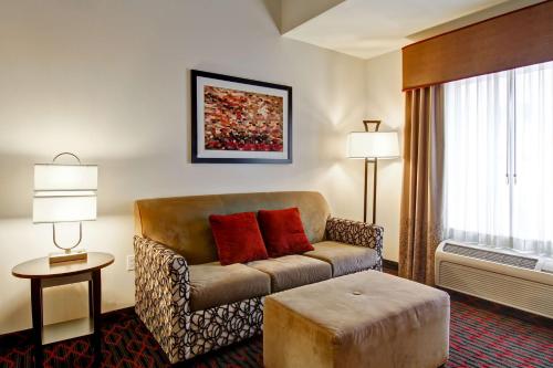 hampton inn and suites by hilton red deer