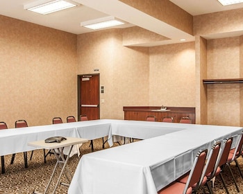 comfort suites redmond airport