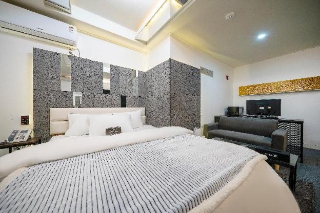 cheongdo hotel x