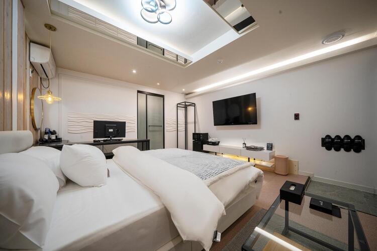 cheongdo hotel x