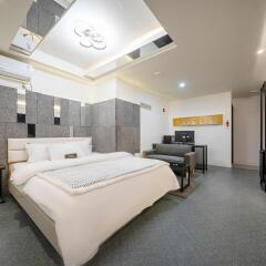 cheongdo hotel x