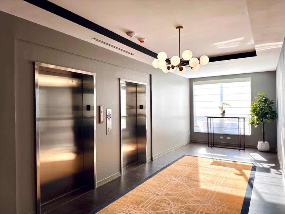 chez hotel arlington heights