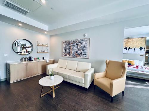 chez hotel arlington heights