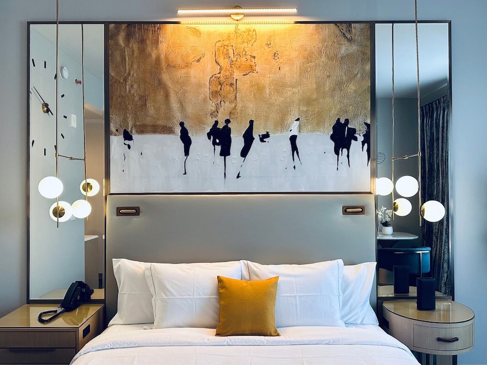 chez hotel arlington heights