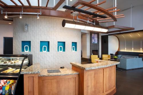 hyatt place reno tahoe airport