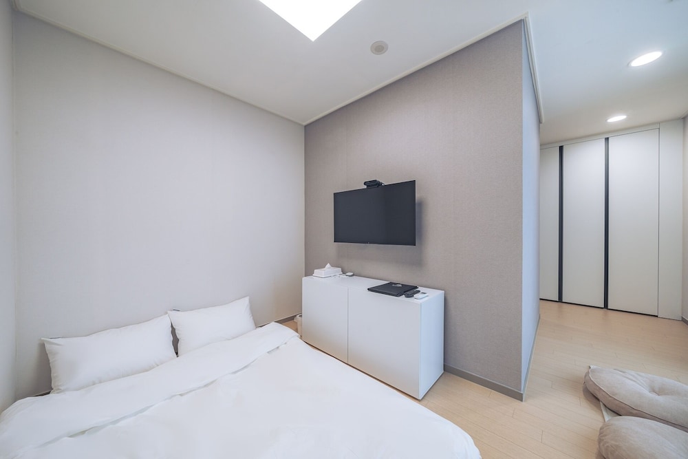 chuncheon bella residence hotel