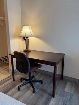 robinson inn and suites