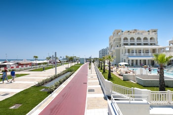 Hotel Corallo,Riccione>>Emilia-Romagna,4 star