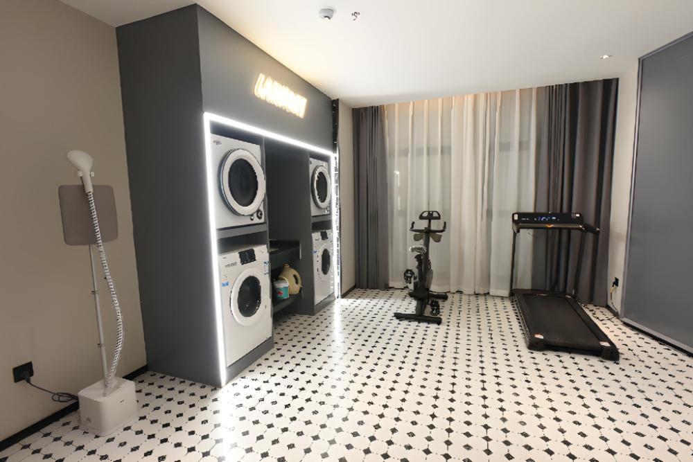 city comfort hotel luocheng chengzhong building