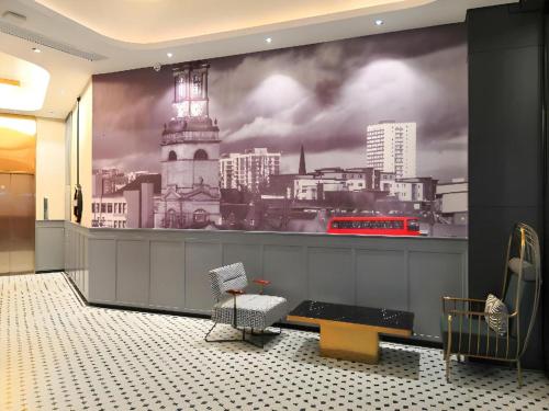 city comfort hotel luocheng chengzhong building