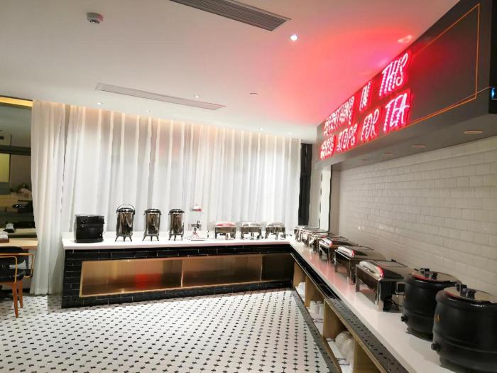 city comfort hotel luocheng chengzhong building