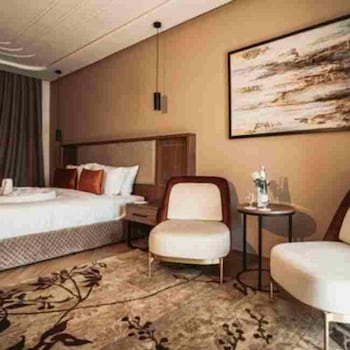 city hotel by waves