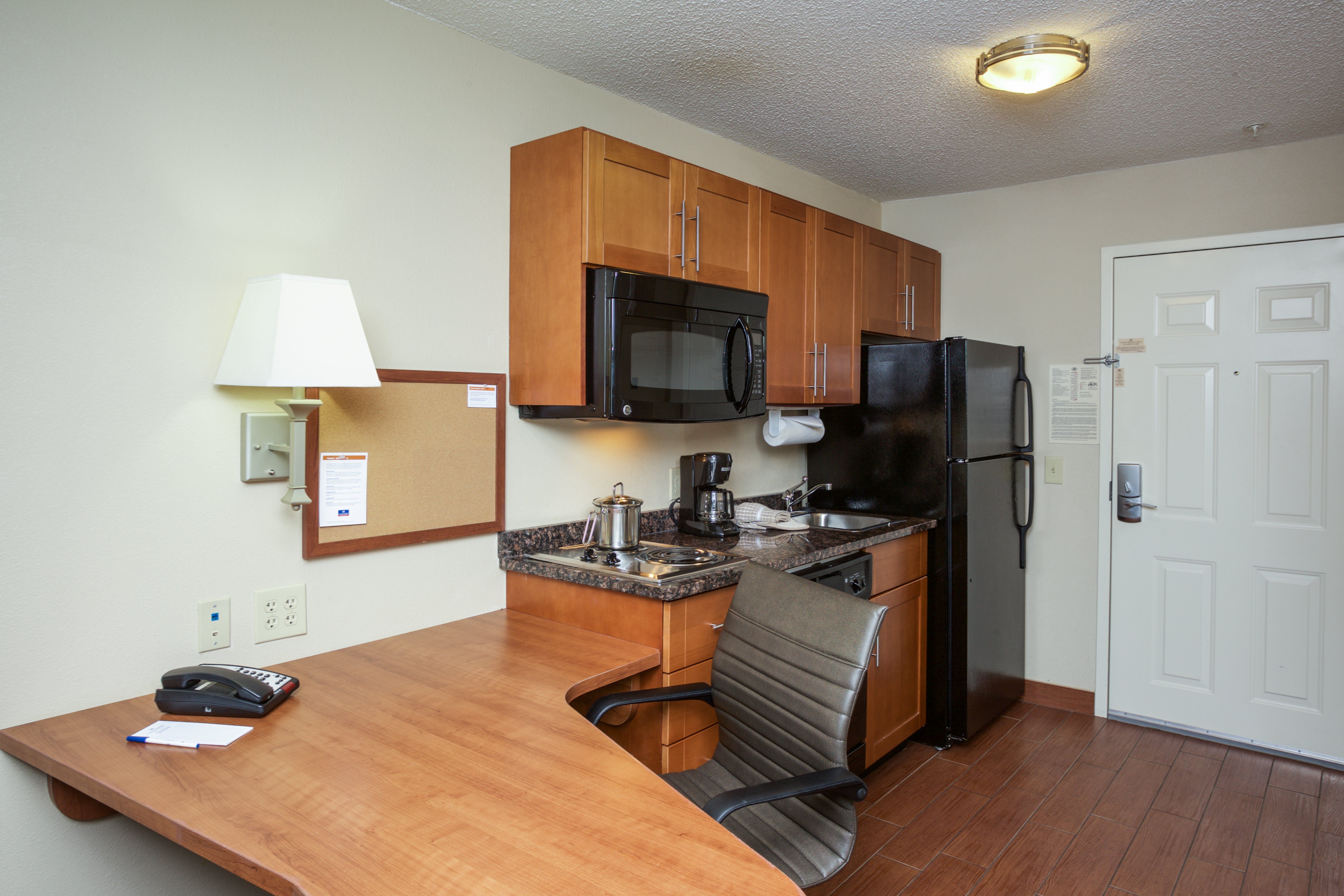 candlewood suites richmond airport by ihg
