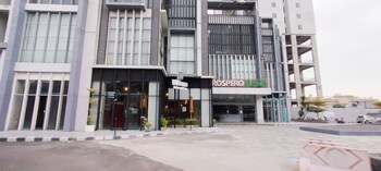 clean and comfy 1br at tamansari prospero apartment