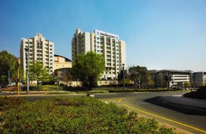 garden court sandton city