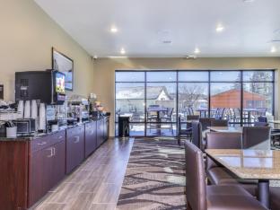 cobblestone hotel and suites rhinelander