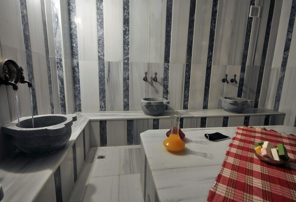 rhiss hotel bostanci