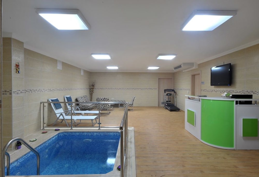 rhiss hotel bostanci
