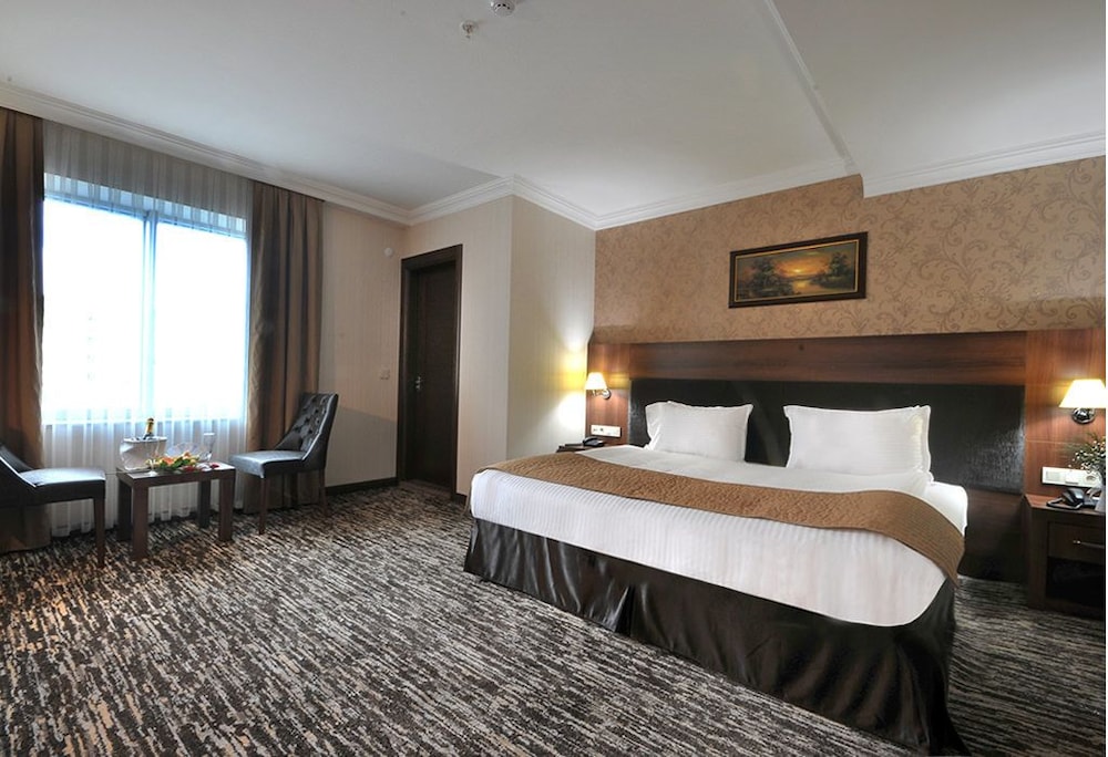 rhiss hotel bostanci