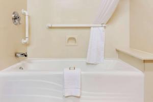 baymont by wyndham oklahoma city airport