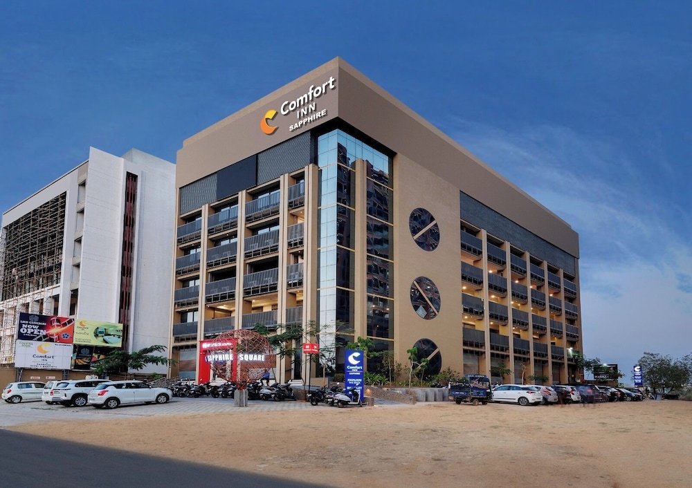 comfort inn sapphire chandkheda