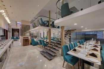 comfort inn sapphire chandkheda