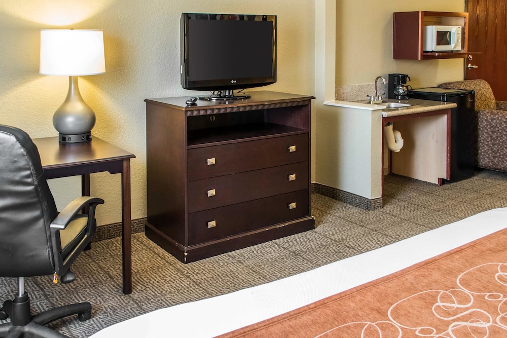 Spark By Hilton Round Rock,,3 star