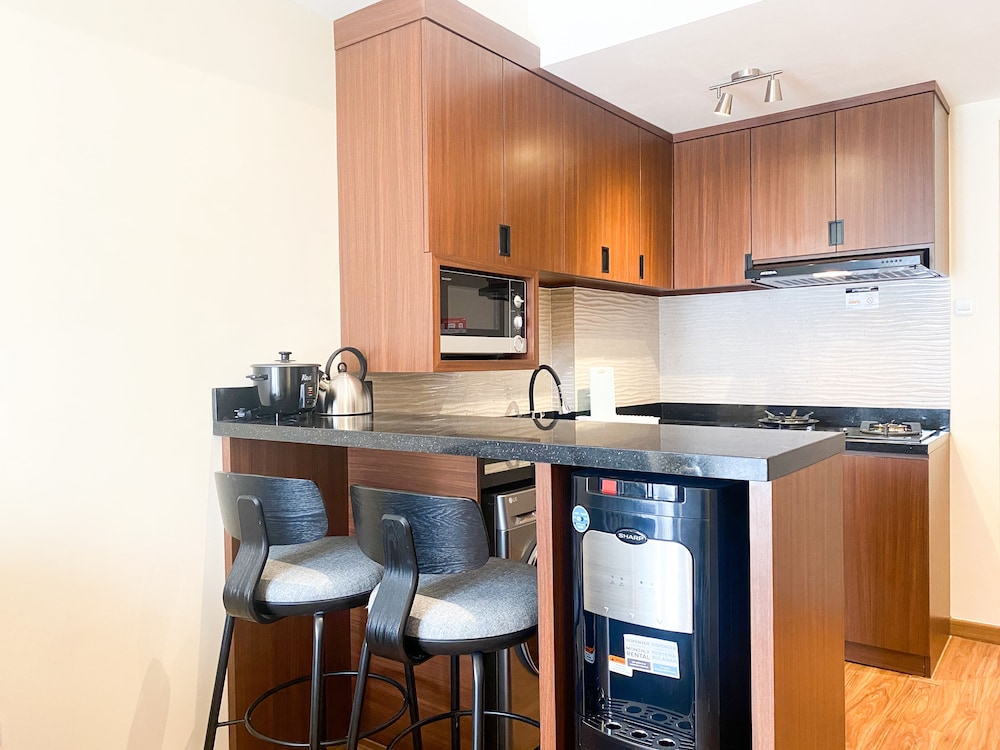 comfortable and strategic 1br at vasanta innopark apartment