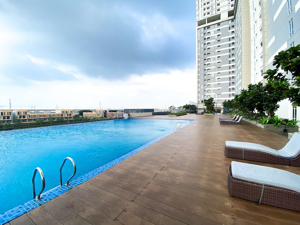 comfortable and strategic 1br at vasanta innopark apartment