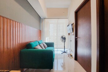 comfortable and warm 2br parkland avenue apartment
