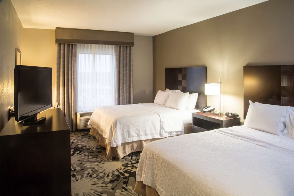 hampton inn oxford conference center