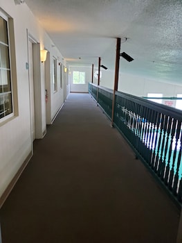 voyager inn