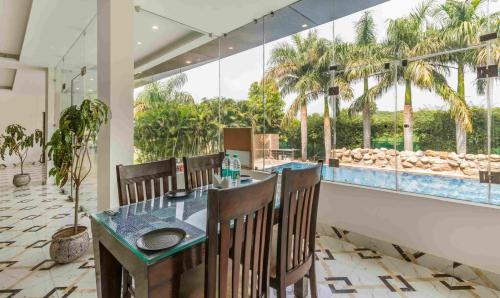 corbett courtyard by the tigers pugmark