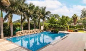 Corbett Courtyard By The Tigers Pugmark,,2 star