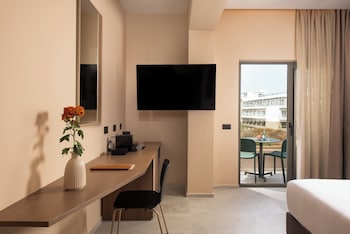 cosmeen lifestyle boutique stay