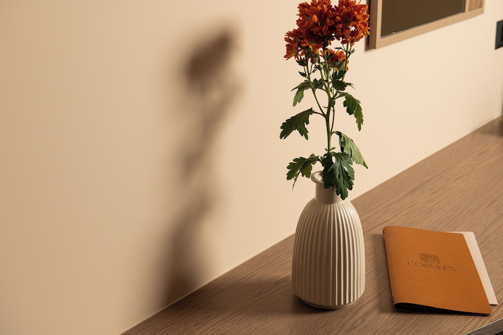 cosmeen lifestyle boutique stay