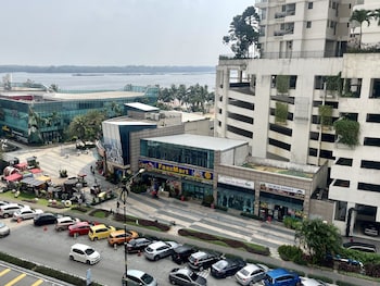 country garden danga bay