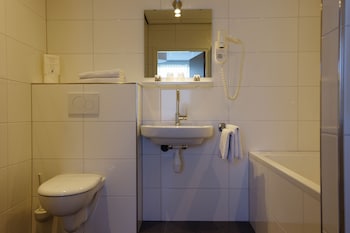 hotel and restaurant van saaze