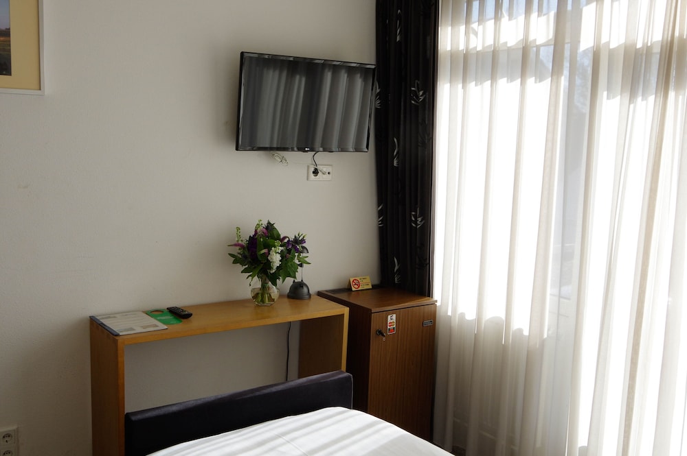hotel and restaurant van saaze