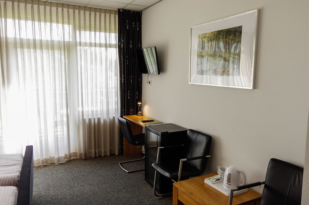 hotel and restaurant van saaze