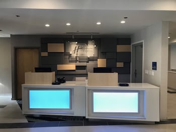 Holiday Inn Express Naperville By Ihg,,3 star