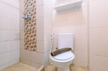 cozy living and restful studio at dave apartment