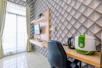 cozy living and restful studio at dave apartment